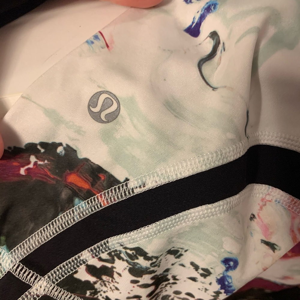 Lululemon size 8 crop leggings